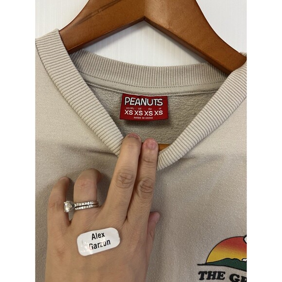 Snoopy  Cartoon Peanuts Pullover Crewneck Sweatshirt The Great Outdoors Size XS - Picture 3 of 4